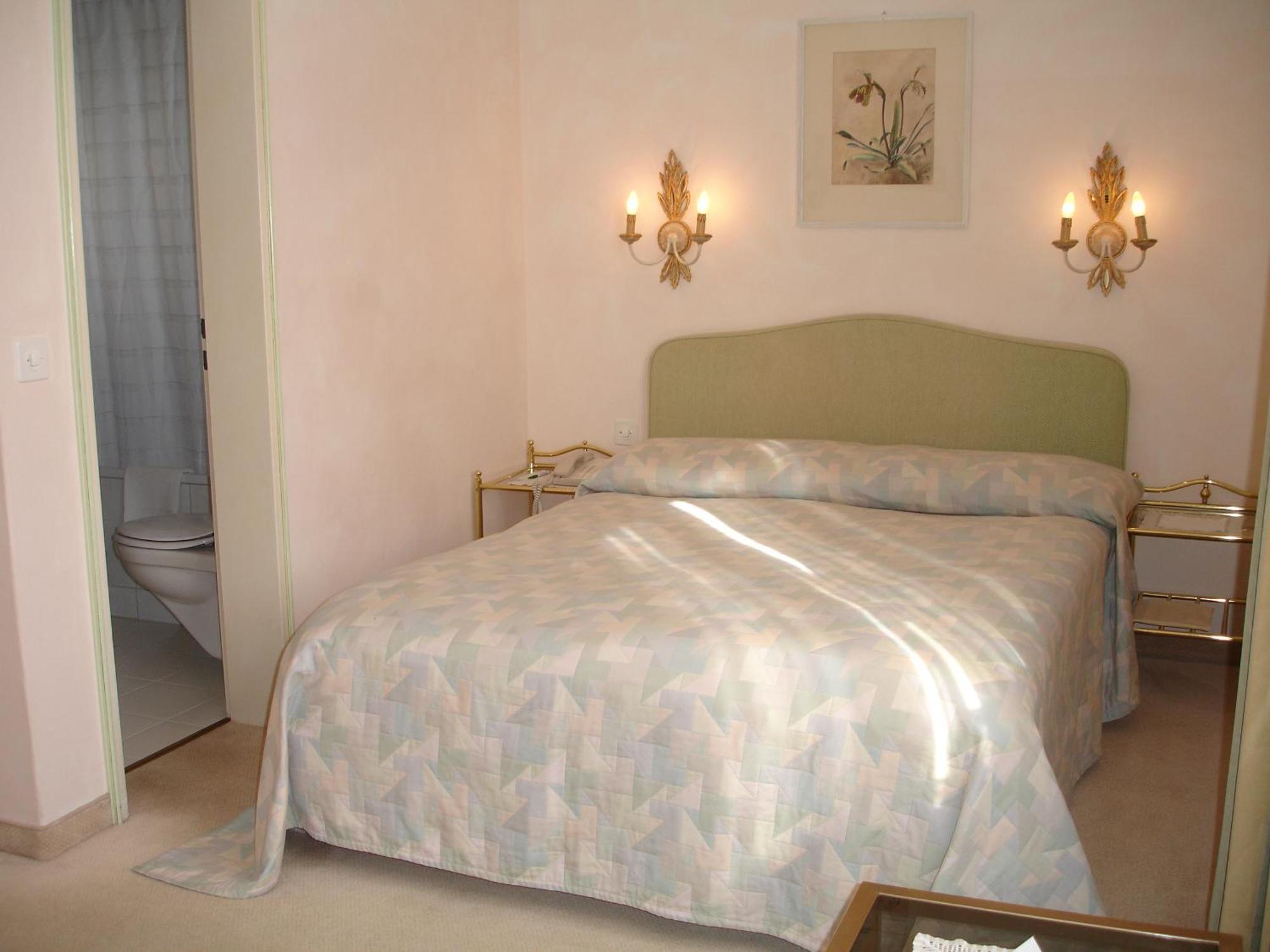Romantik Hotel Castello Seeschloss Ascona Bilik gambar