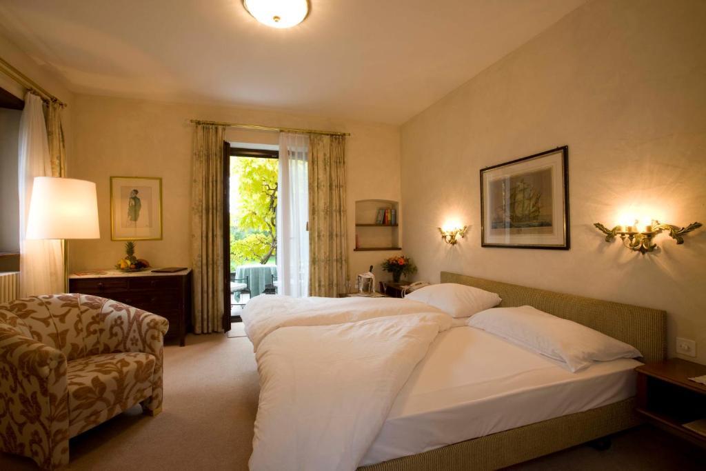 Romantik Hotel Castello Seeschloss Ascona Bilik gambar