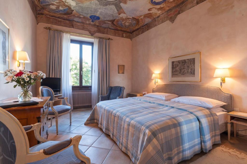 Romantik Hotel Castello Seeschloss Ascona Bilik gambar